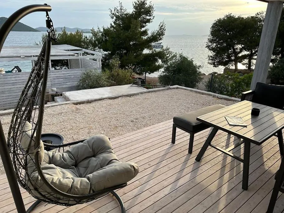 Beachhouse #1 - Buqez Resort Drage Feriehus